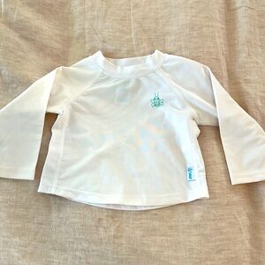 i play. rash guard, 12 M